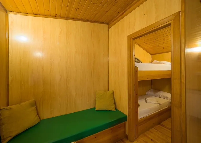 Camping El Jabali Blanco 2* Fiscal